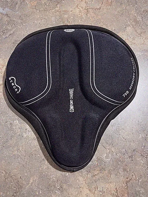 Bell Sports 750 Memory Foam Cruiser Bike Seat Pad Black w/Silver-White Stripes