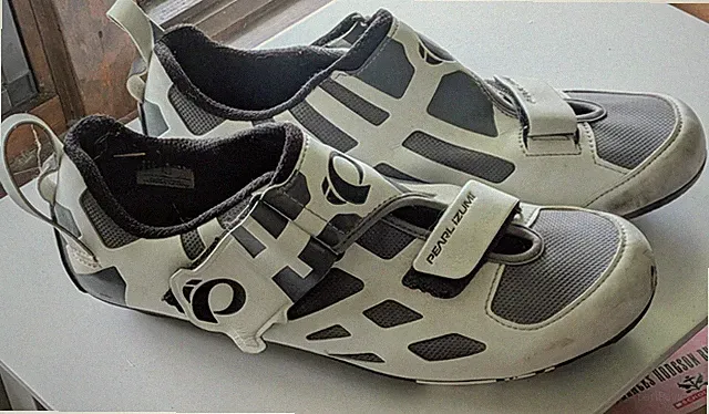 Pearl Izumi Tri Fly V Carbon Triathlon Cycling Shoes EU 45.5 US 11
