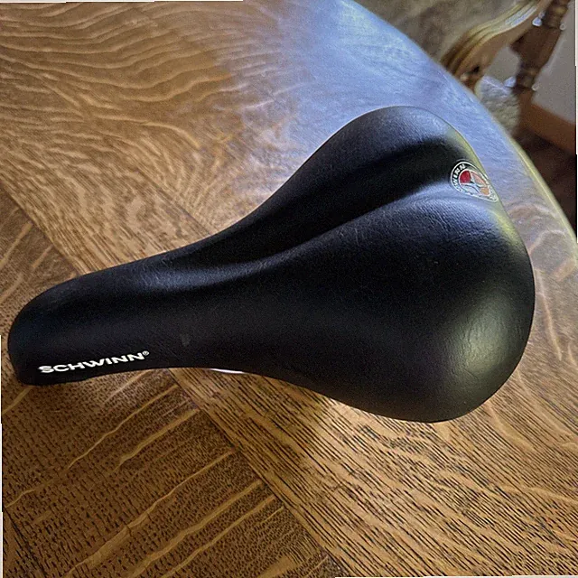 Schwinn Quality Cionlli Hybrid Bicycle Seat RN UT 4262 (CN) New
